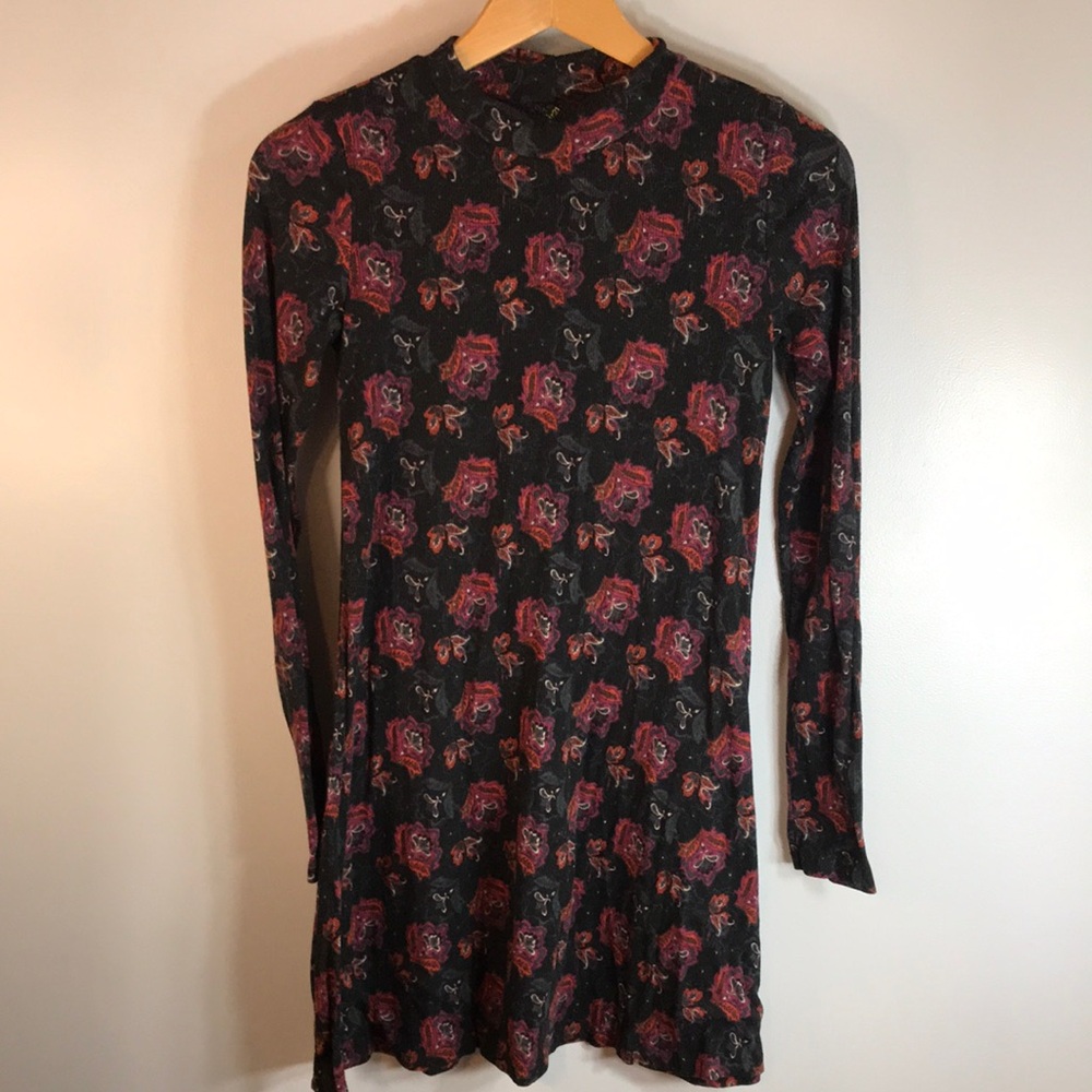 Black Long-Sleeve Floral Knit Dress with Rose Print